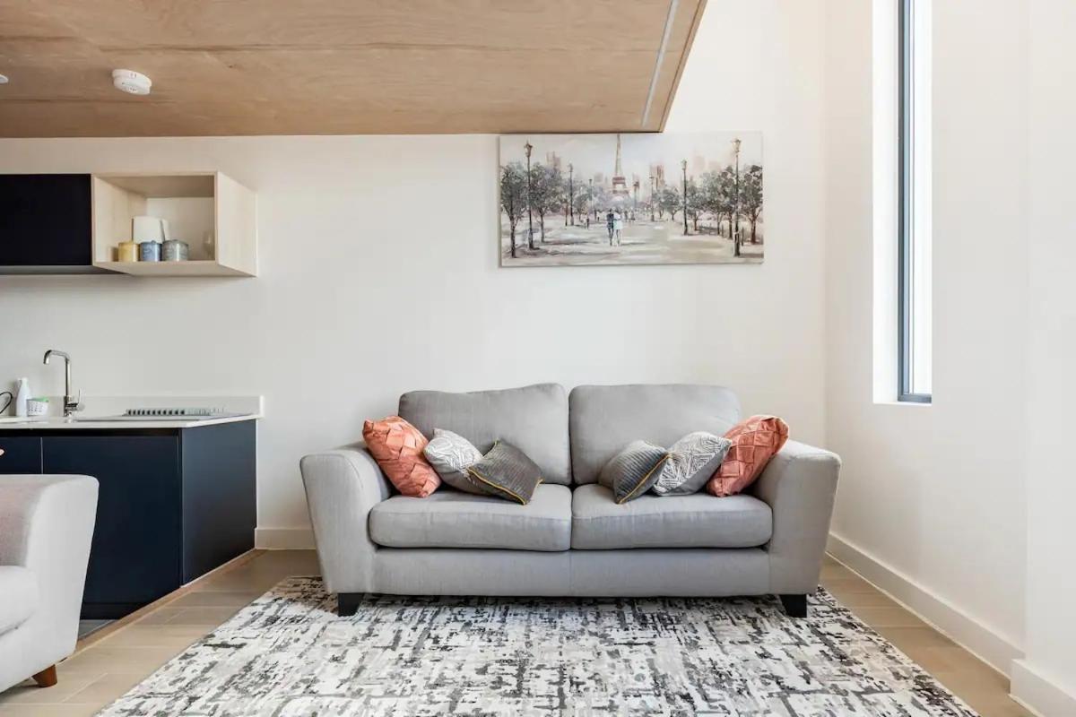 Two Bedrooms Exquisite En-Suite Apartment Deansgate Manchester Exterior photo