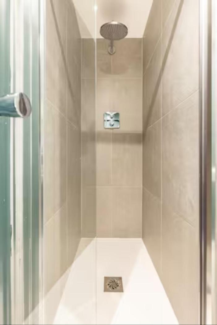 Two Bedrooms Exquisite En-Suite Apartment Deansgate Manchester Exterior photo