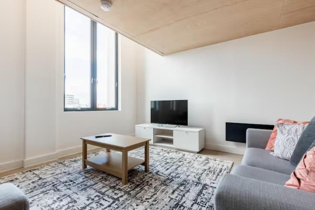 Two Bedrooms Exquisite En-Suite Apartment Deansgate Manchester Exterior photo