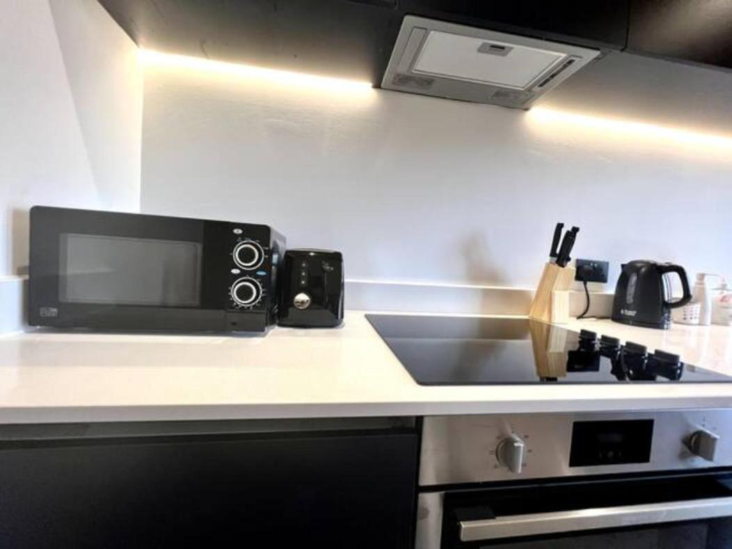 Two Bedrooms Exquisite En-Suite Apartment Deansgate Manchester Exterior photo